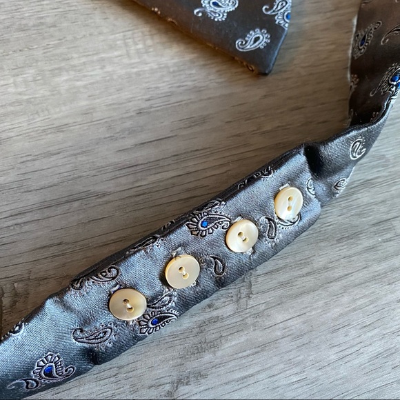 Men’s Silk Neiman Marcus Bow Tie - Picture 4 of 8